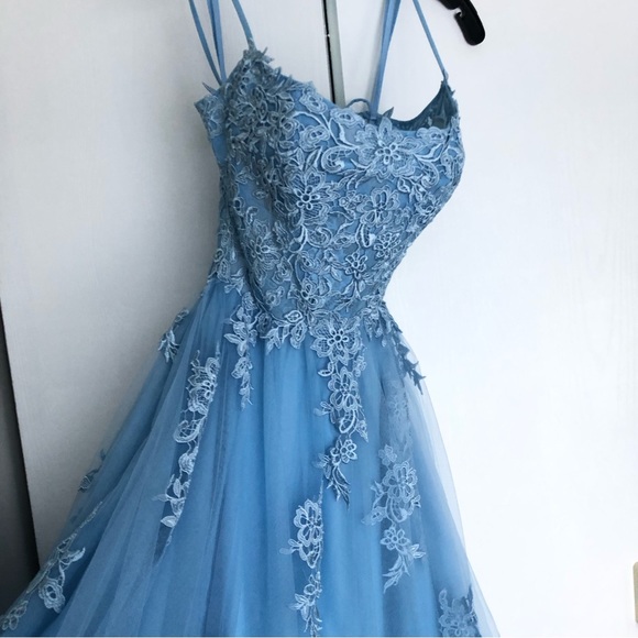 Rene beautiful chiffon & lace corset prom dress in sky blue - Picture 13 of 17